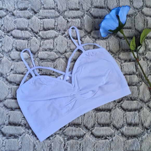 NIP Boutique Strappy Cross V Seamless Bralette - Picture 5 of 11